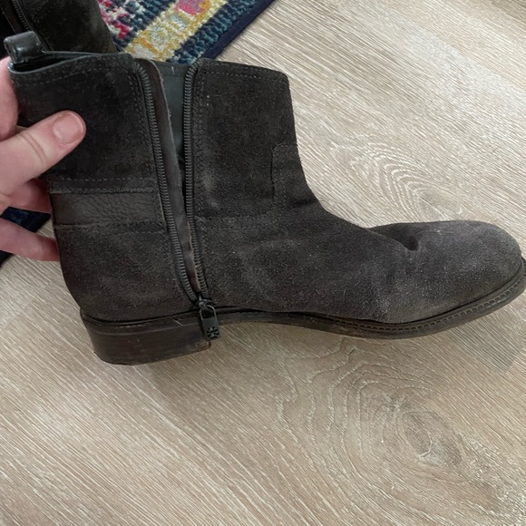 Tory Burch suede and leather boots. Gray brown 11 - Picture 5 of 11